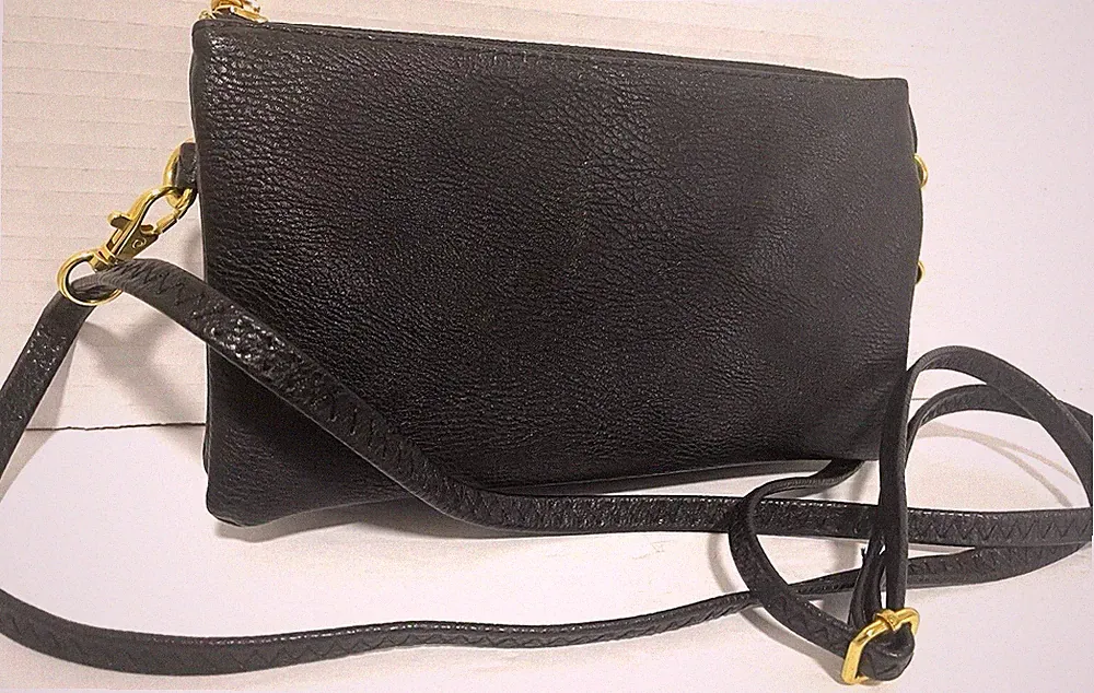 NEW Black Faux Pebbled Leather Slim 5 Section Small Crossbody Convertible Bag