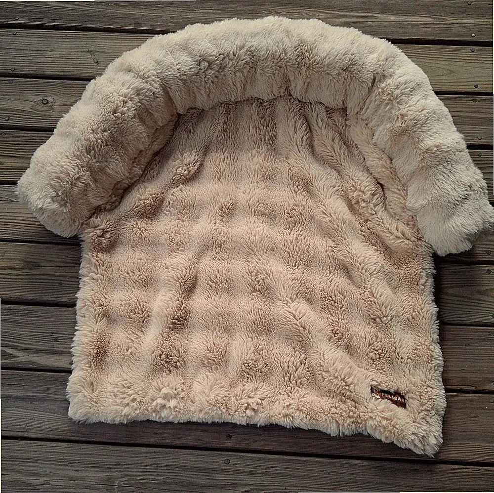 NEW Pelsbarn Original Calming Dog Bed Rabbit Faux Fur Sofa Bed M/L Beige NOB 826