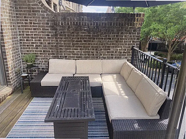 Outdoor sectional couch