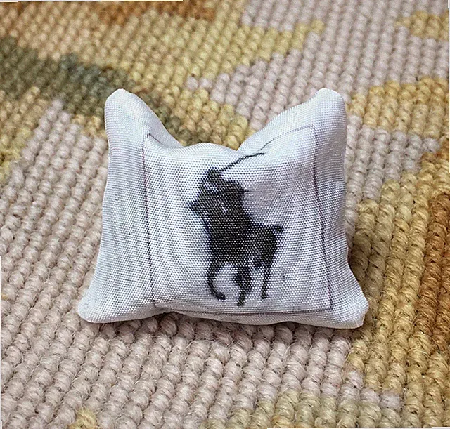 Pat Tyler Dollhouse Miniature Bed Sofa Chair Pillow Cushion Bolster 689
