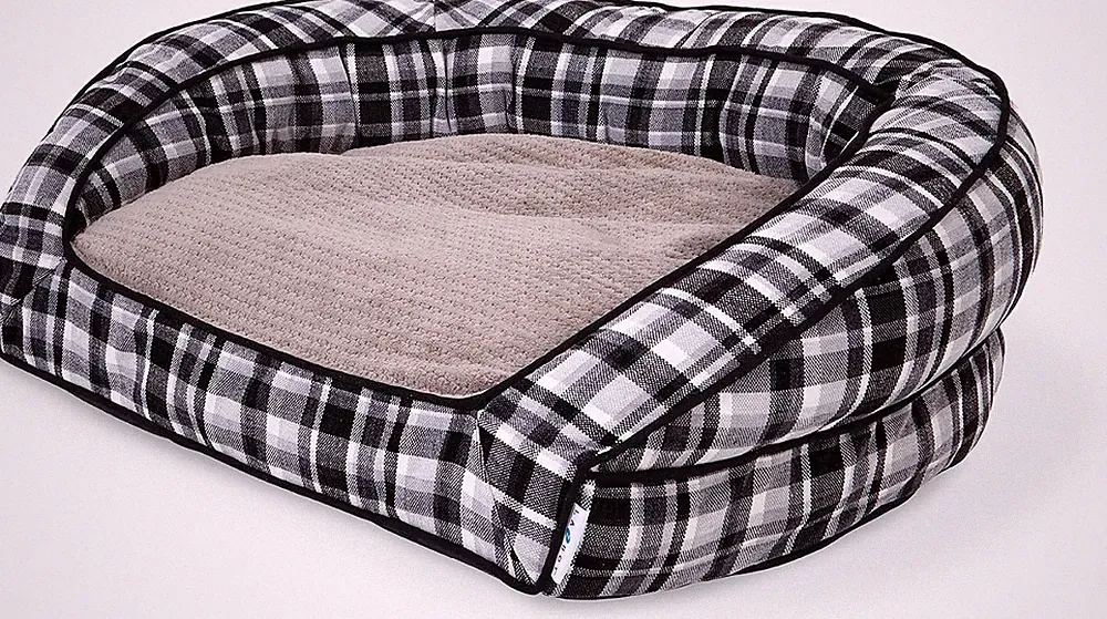 Petmate La-Z-Boy Tucker Sofa Bed Medium Dog Bed Spencer Plaid 33X30 Inches for D
