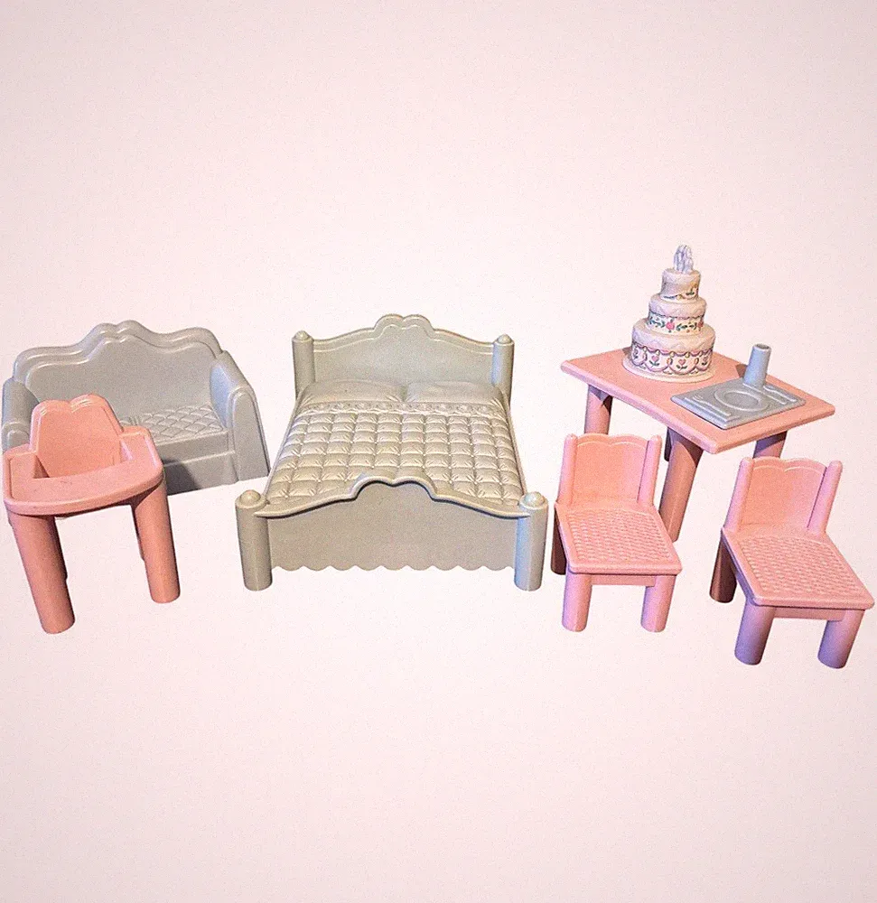 Playskool Victorian Dollhouse Lot: Bed-Sofa-High Chair-Table/Chairs-Placemat