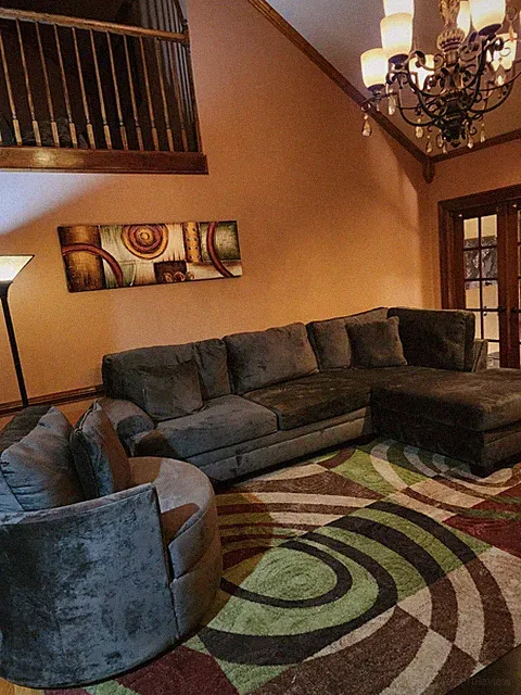 Plush Microfiber Sectional Sofa w/Matching Chair