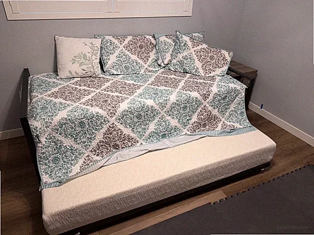 Rarely useddaybed with trundle and mattresses. Rarely used in our spare bedroom.