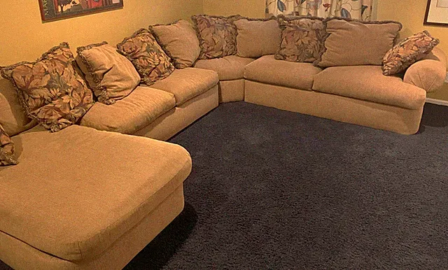 ROWE FURNITURE SECTIONAL COUCH W/ SLEEPER SOFA BED AND CHAISE LOUNGE