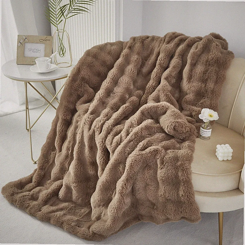 RYNGHIPY Faux Rabbit Fur Throw Blanket Ruched Plush Fuzzy Blanket Couch Bed