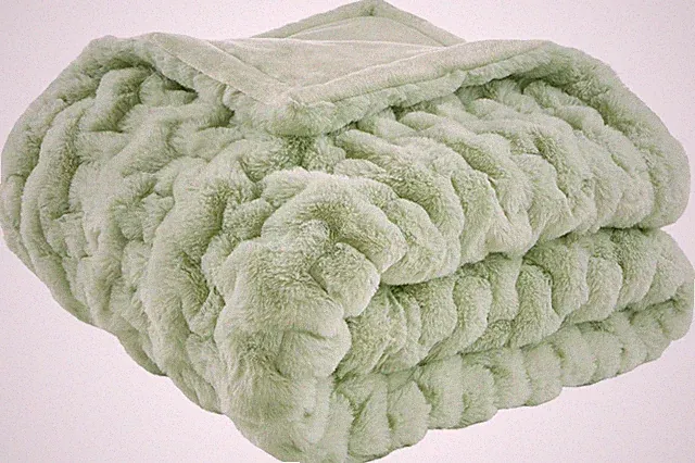 Sage Green Ruched Faux Fur Throw Blanket - Soft & Cozy 50"x60