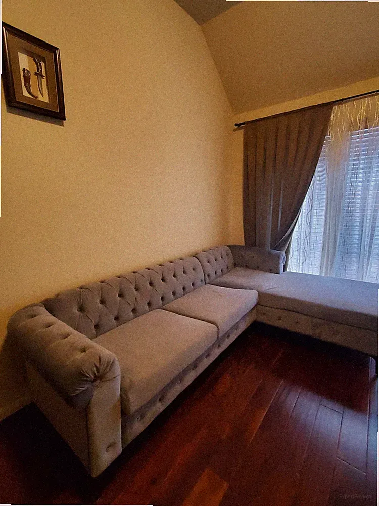 sectional sofa with chaise longue