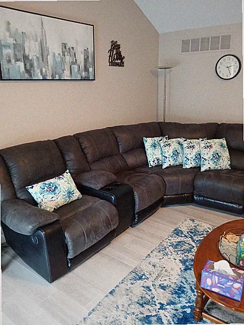 sectional sofa with reclining seating