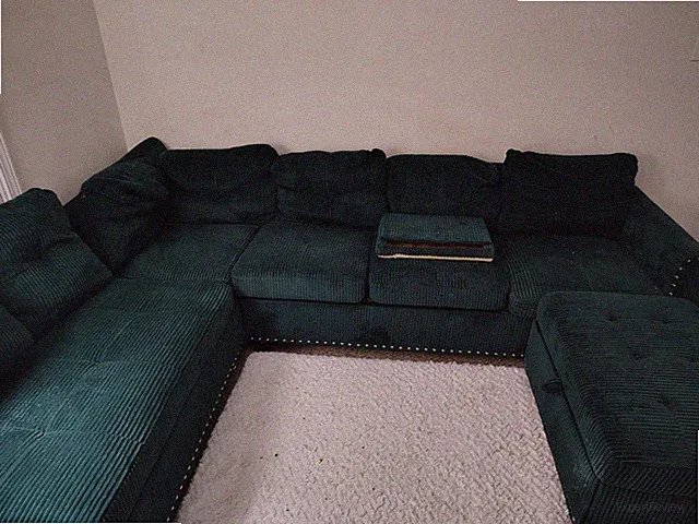 Sofa, 7 Seaters, Dark Green. Extra Piece That Can Be Moved And Also A Storage