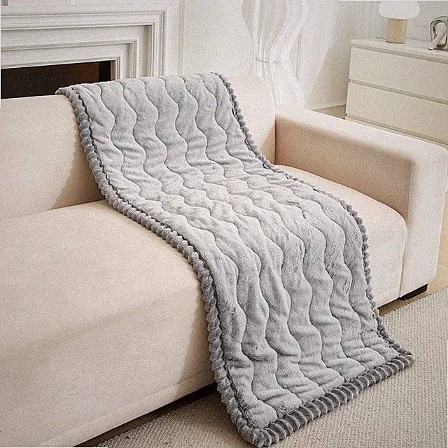 Sofa Cover Fuzzy Couch Cover for Pets Dog Cat Washable Non-Slip Sofa Slipcover