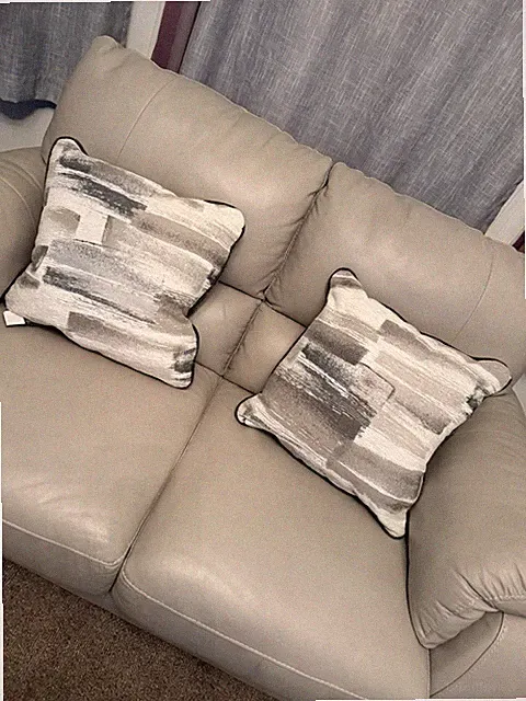 Sofa Pillow Set