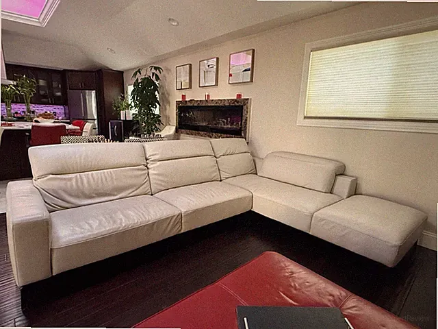 sofa sectional from BoConcept, leather pre owned - lightly used with receipt