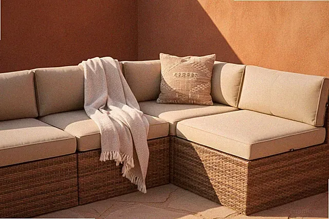 The Rattan Lounge — 7 Piece Sectional