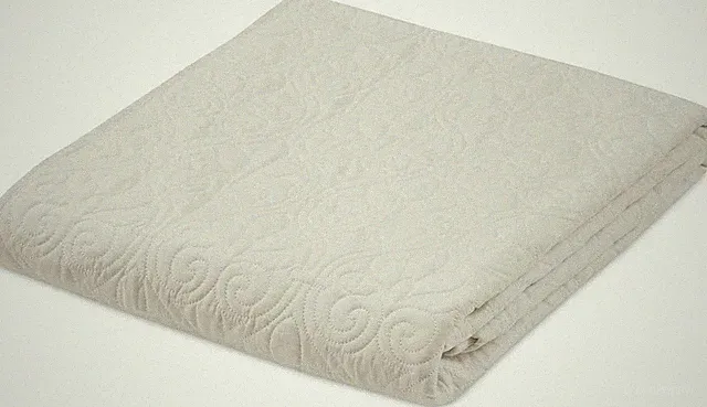 Throw Blanket - Reversible Damask Quilting Design, Soft Pre-Washed Microfiber, C