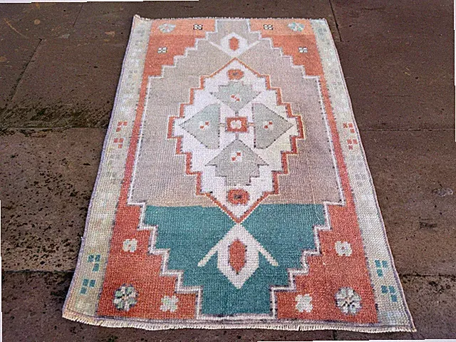 Traditional Turkish Carpet 1.6x2.5 Ft Coral Blue Ivory Geometric Wool