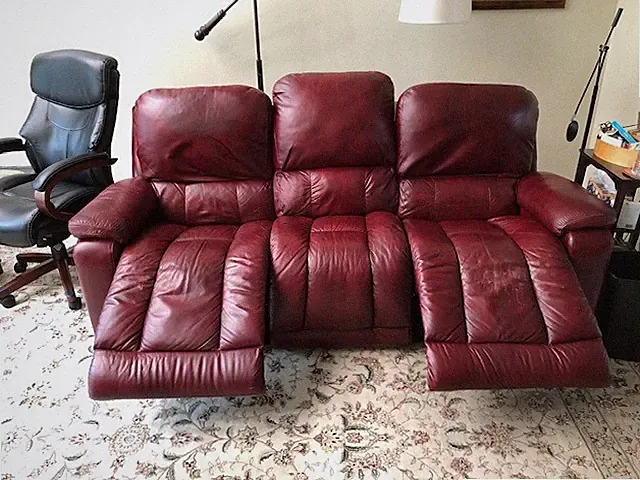 Used La-Z-Boy Recliner Sofa Excellent Condition