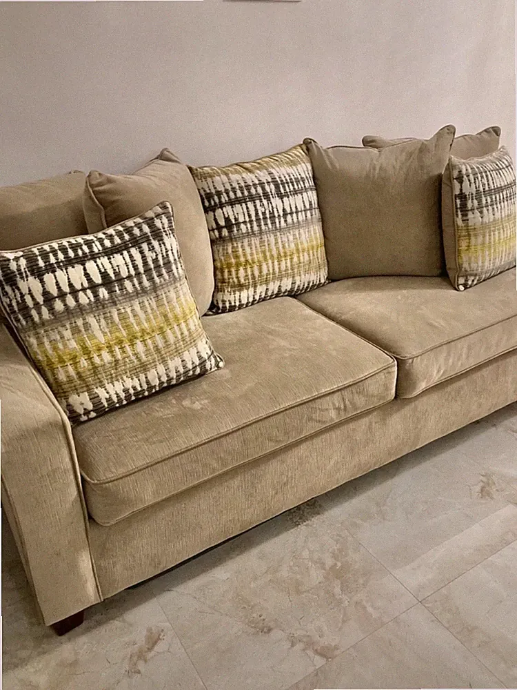 Very Good Condition Couch Sofa and Loveseat from American Signature Furniture