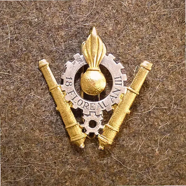 Vintage French Army 18th Military Section Metal & Enamel Pocket Crest