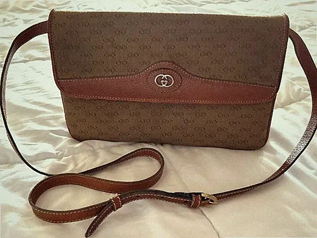 Vintage Gucci Micro Fabric 3 Section GG Shoulder Bag Knight Shield Crest ~ Auth
