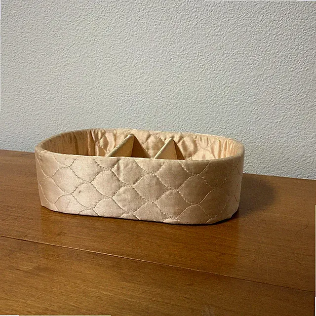 Vintage Pink Quilted Dream House Accessories 3 Section Handkerchief Holder