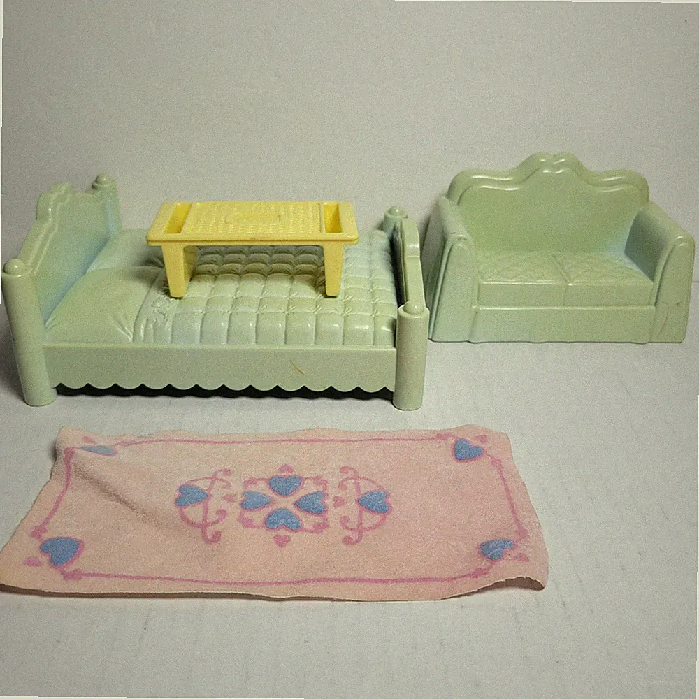 Vintage Playskool Victorian Dollhouse Replacement Furniture Bed & Sofa Rug