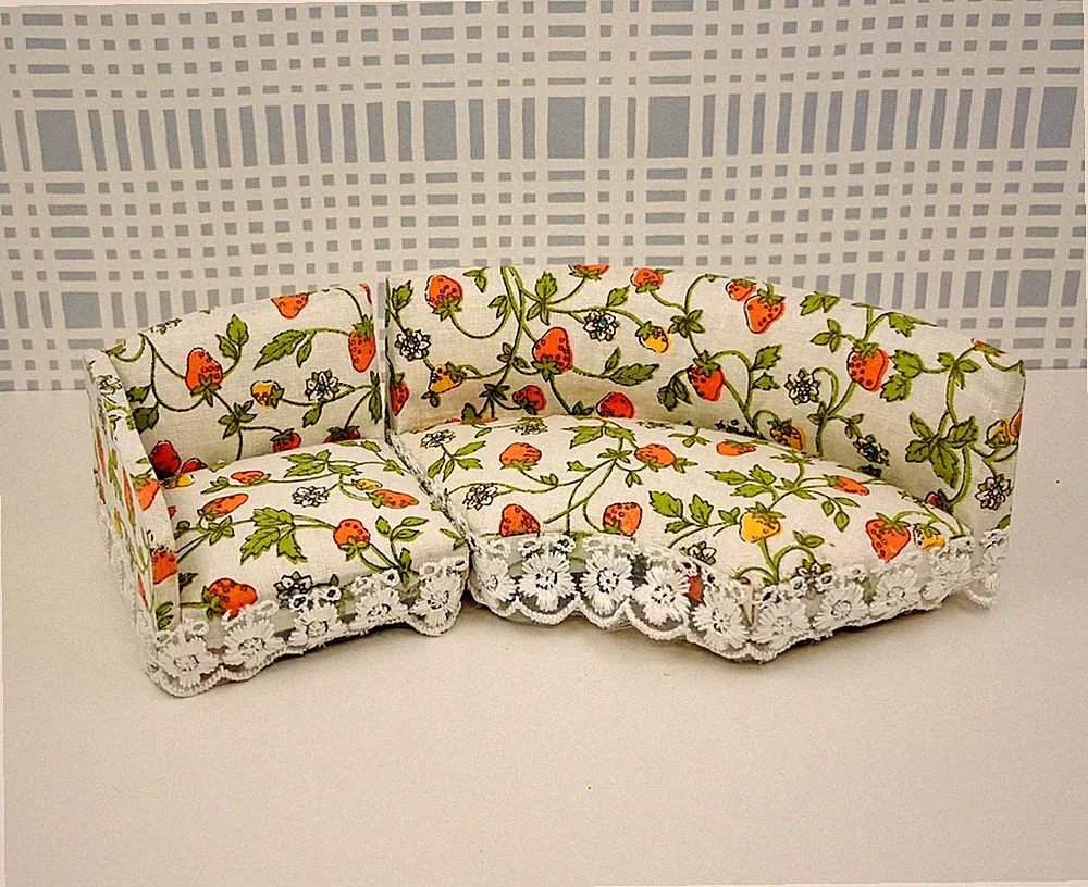 Vintage Strawberries Dollhouse Curved Sofa and Sectional Chair
