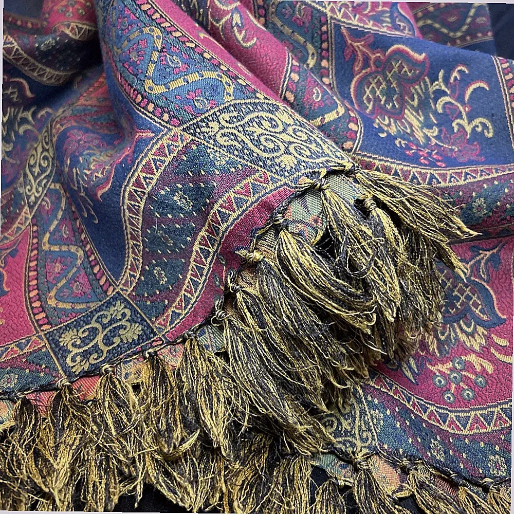 Vintage Tapestry Tablecloth Floral Bed Sofa Throw Jacquard Woven Fringe 72x52”