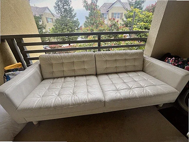White Tufted 2-Seat Sofa Couch with Arms, Wood Frame, Solid, Living Room